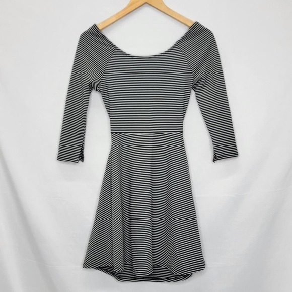 La Hearts Black and white pinstripe Fit & flare - Picture 4 of 12